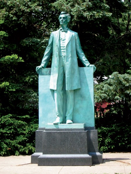 Carle-Park-Lincoln-Statue-1
